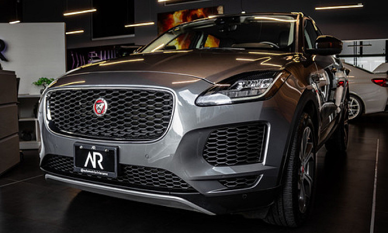 Jaguar F-Pace 2020...