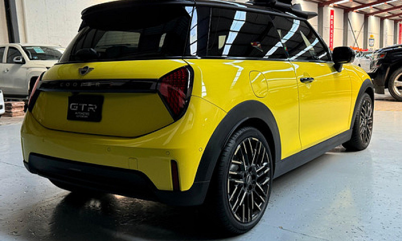 Mini Cooper 2025 2.0...