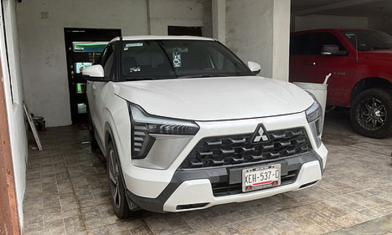 Mitsubishi Outlander...