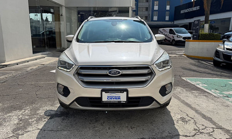 Ford Escape 2018...