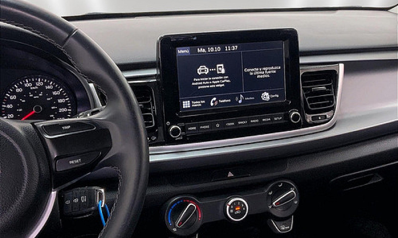 Kia Rio 2023...