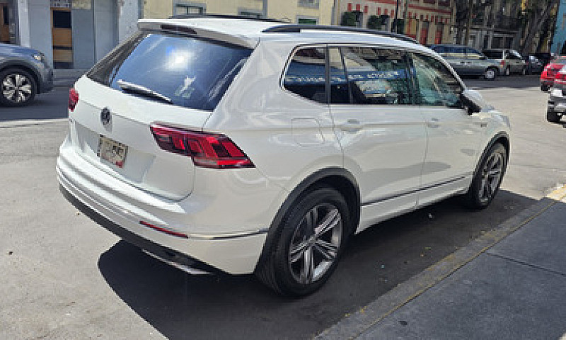 Tiguan 2019 R-Line L...