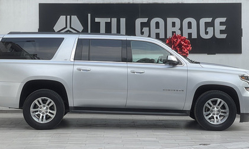 Chevrolet Suburban 5...