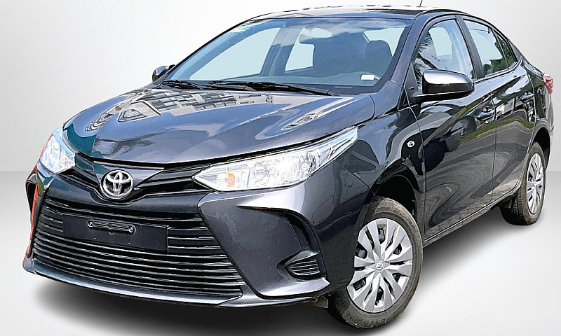 Toyota Yaris 2022...