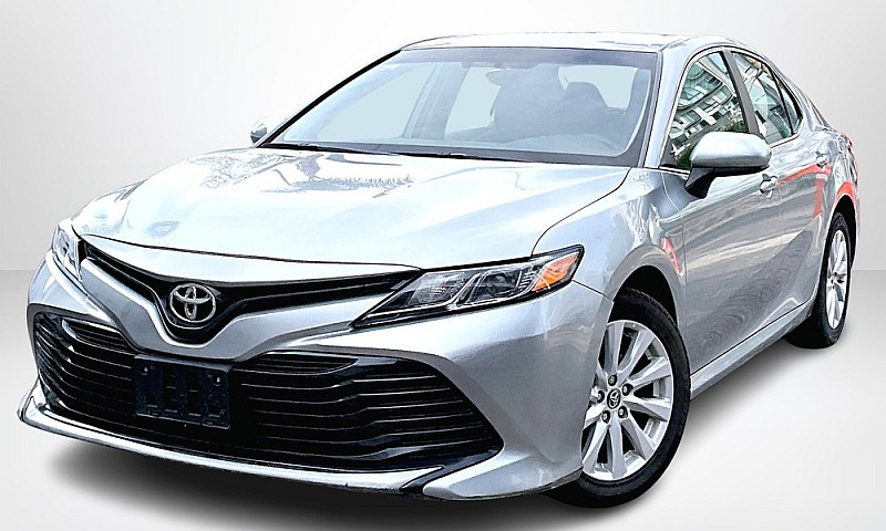 Toyota Camry 2020...
