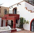Casa Estilo Colonial Con Amplio Jardín En Venta En San Miguel De Allende