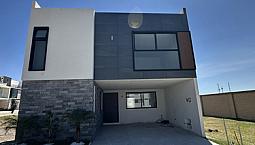 Vendo Casa En Lomas De Angelópolis Iii
