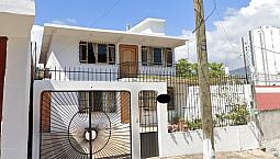 Casa En Venta Cerca A Playa Langosta En Colonia Las Playas, Acapulco