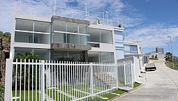 Hermosa Casa Con Vista Al Lago Desde Todos Los Espacios