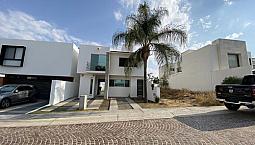 Casa En Venta Cumbres Del Lago