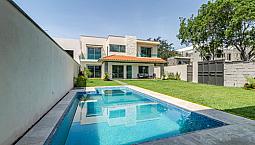 Casa En Venta Con Alberca Al Sur De Cuernavaca 