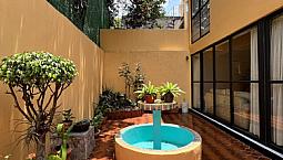 Casa De 3 Recámaras Opción A 4, Estudio Y Terraza En Calle Privada