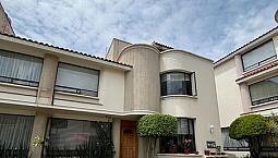 Venta De Hermosa Casa En Condominio Horizontal En Tlalcoligia, Tlalpan