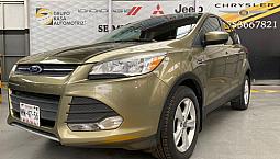 Ford Escape 2013 2.5 L4 Se At