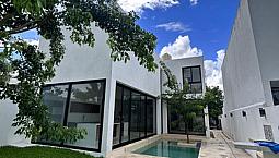 Casa En Venta Merida, Privada Parque Central, Entrega Inmediata