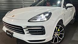 Porsche Cayenne 2021