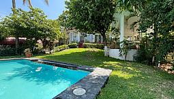Casa En Venta Con Doble Terreno Y Espectacular Vista Al Lago