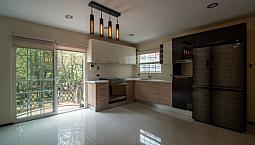 Depto Del Valle   Frente  Parque Acacias