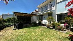 Casa Con Jardín, Terraza Y Vista Fraccionamiento Lomas Del Rio