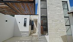 Casa En Venta En La Playa, 200Mts Del Mar. ¡Con Alberca!