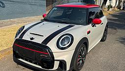 Mini John Cooper Works 2.0 Hot Chilli At