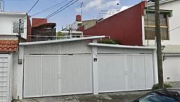 Casa En Venta Estado De Mexico,Tlalnepantla De Baz,Valle Dorado, Calle Moscu. 