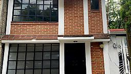 Venta De Casa En El Campanario, Atizapán.