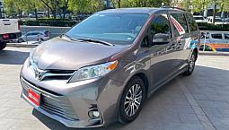 Toyota  Sienna  2019