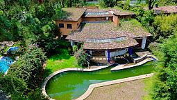 Casa En Venta En El Centro De Avándaro En Valle De Bravo