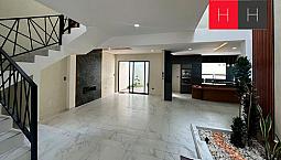 Casa En Venta En Lomas De Angelópolis Iii