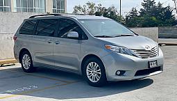 Toyota Sienna 3.5 Xle Piel At
