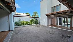 Cómoda Casa De 1 Planta, Con Departamento Independiente