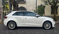 Audi A3 1.8 Sedán Ambiente At