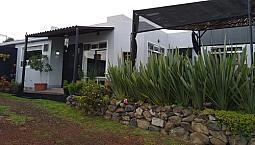 Casa De Campo En Aculco Con Amplia Superficie Y Jardín