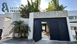 Casa En Venta En Cerrada Flamboyanes, Gran Santa Fe, Merida, Yuc. Ccv409