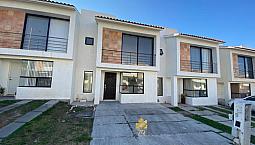 Oportunidad De Casa En Venta En Fraccionamiento El Mirador, En La Entrada De Qro