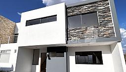 Casa En Venta En Gran Reserva Preserve, Con 3 Habitaciones Y Sala De Tv