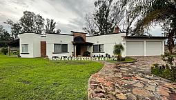 Casa Amueblada En Venta En Tequisquiapan En Granjas Residenciales Marichuy