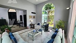 Casa En Venta/Renta, 4 Recámaras, Amueblada, Piscina, Estudio Tv, Res. Campestre, Cancún