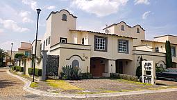Casa En Venta En Rancho Las Palomas, Esquina Terreno Excedente, Amenidades Y Vigilancia Las 24 Hrs