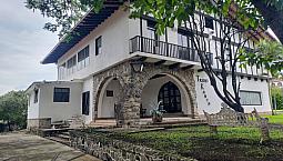 Av. Morelos Sur, Espectacular Residencia