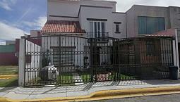 Se Vende O Renta Casa En Fraccionamiento Residencial  La Moraleja  .