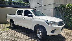 Toyota Hilux 2.8 Tdi Cabina Doble Mt
