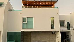 Se Vende Casa En Cañadas Del Lago, Roof Garden, Terreno 222 M2, De Lujo !