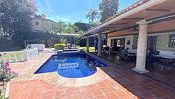 Casa En Venta Y Renta  Dentro De Calle Cerrada Con Seguridad, En  Palmira Tinguindin, Cuernavaca Mor