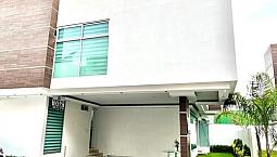 Residencia Avaluo Superior Privada Status En Metepec