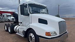 Tractocamion 2000 Volvo Vn - Manual - Cummins