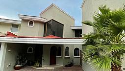 Casa En Venta  En Parque Regency, Virreyes, Zapopan