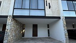 Townhouse En Venta En Aldea Dzitya