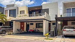 Casa En Venta En Aqua Cancun